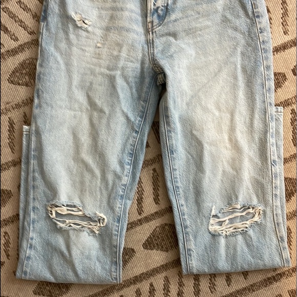 PacSun distressed light blue 90s jean - Picture 4 of 5